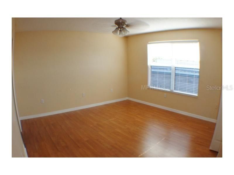 For Rent: $2,100 (3 beds, 2 baths, 1516 Square Feet)