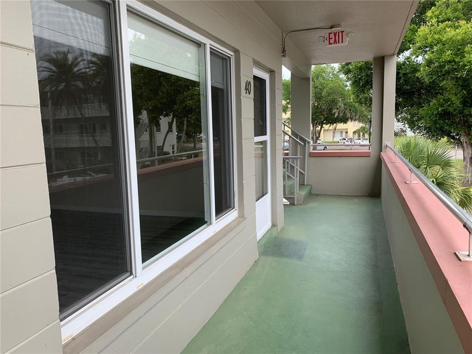 Active With Contract: $1,700 (2 beds, 2 baths, 1400 Square Feet)