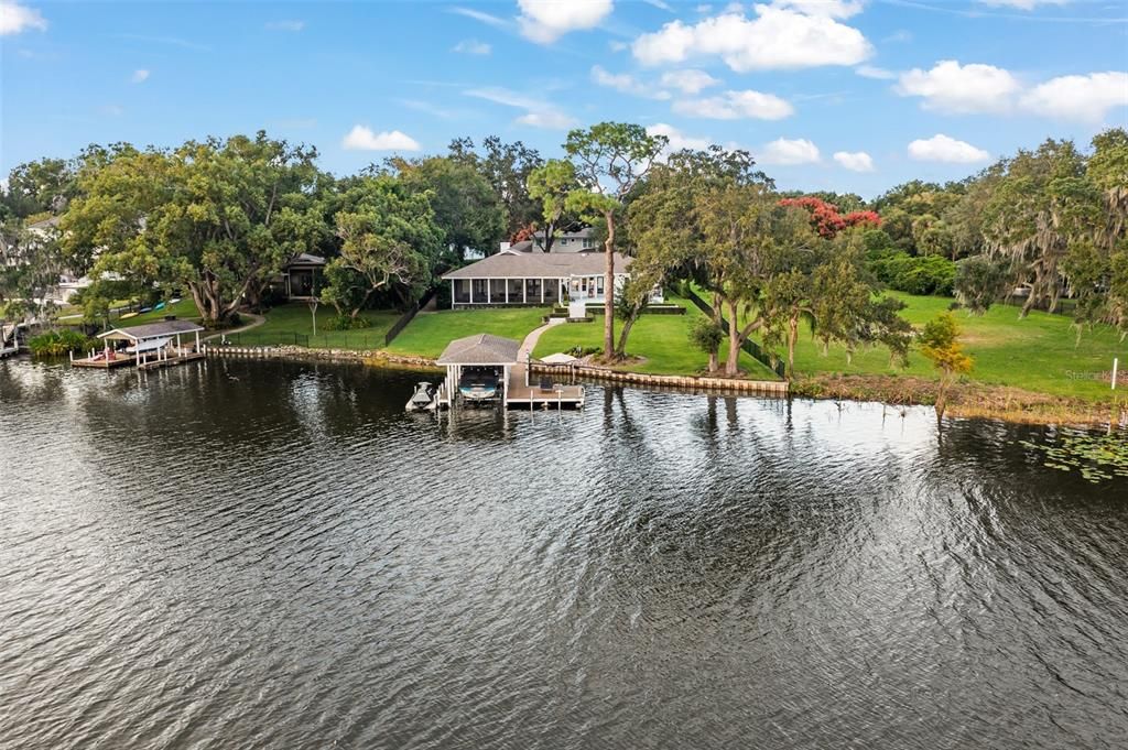 Active With Contract: $3,250,000 (3 beds, 2 baths, 2914 Square Feet)