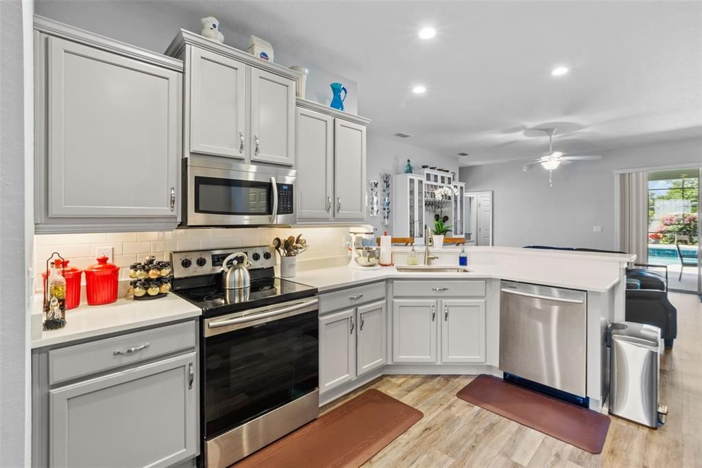 Active With Contract: $490,000 (4 beds, 3 baths, 2200 Square Feet)