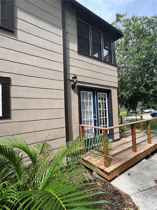 Recently Rented: $1,985 (2 beds, 1 baths, 792 Square Feet)