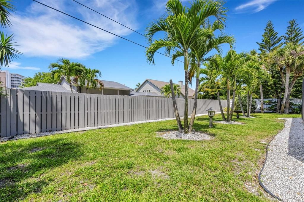 For Sale: $1,625,000 (3 beds, 3 baths, 2156 Square Feet)