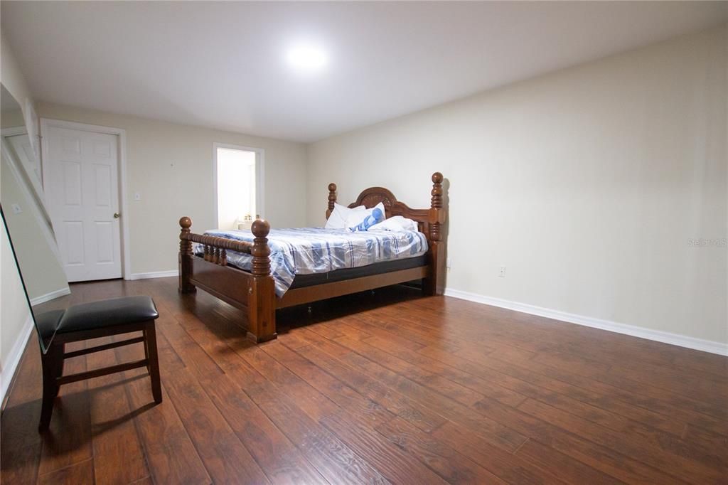 For Sale: $470,000 (3 beds, 2 baths, 1523 Square Feet)