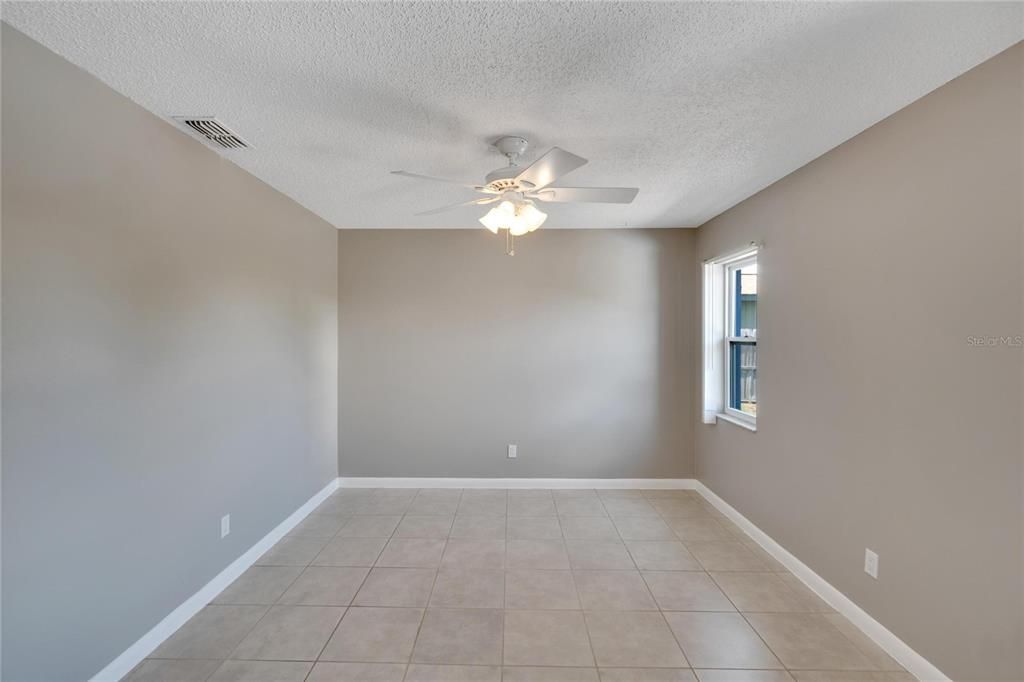 Active With Contract: $3,000 (3 beds, 2 baths, 1551 Square Feet)