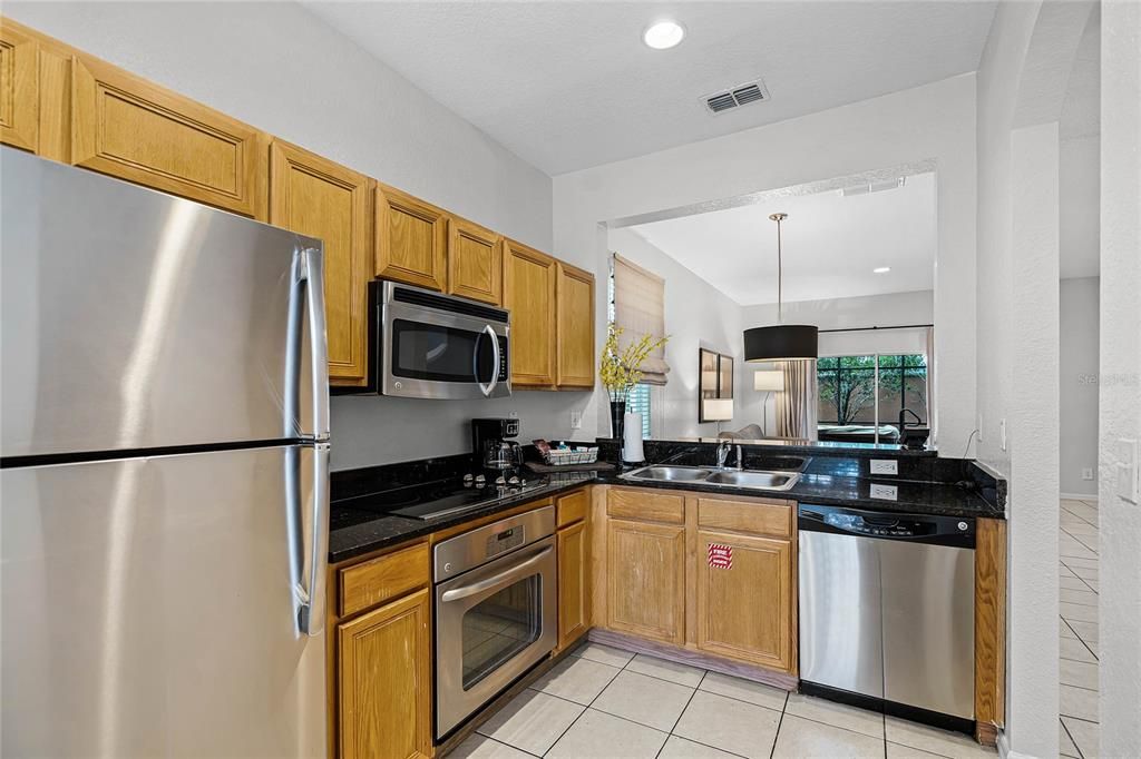 For Sale: $385,000 (4 beds, 3 baths, 1852 Square Feet)