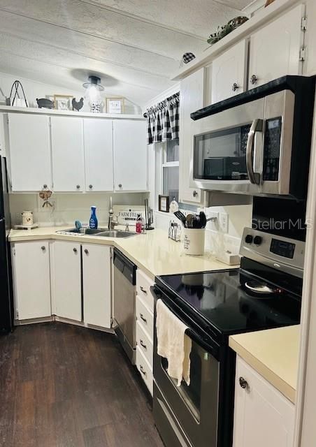 Active With Contract: $138,000 (2 beds, 2 baths, 1534 Square Feet)