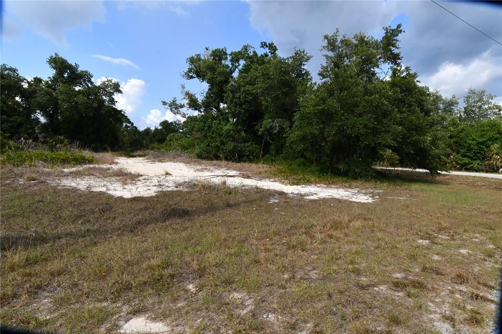 En Venta: $48,000 (0.49 acres)