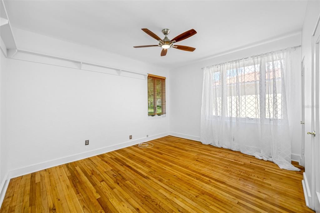 Primary bedroom on 1st floor