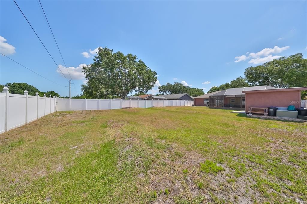 Active With Contract: $440,000 (3 beds, 2 baths, 1412 Square Feet)