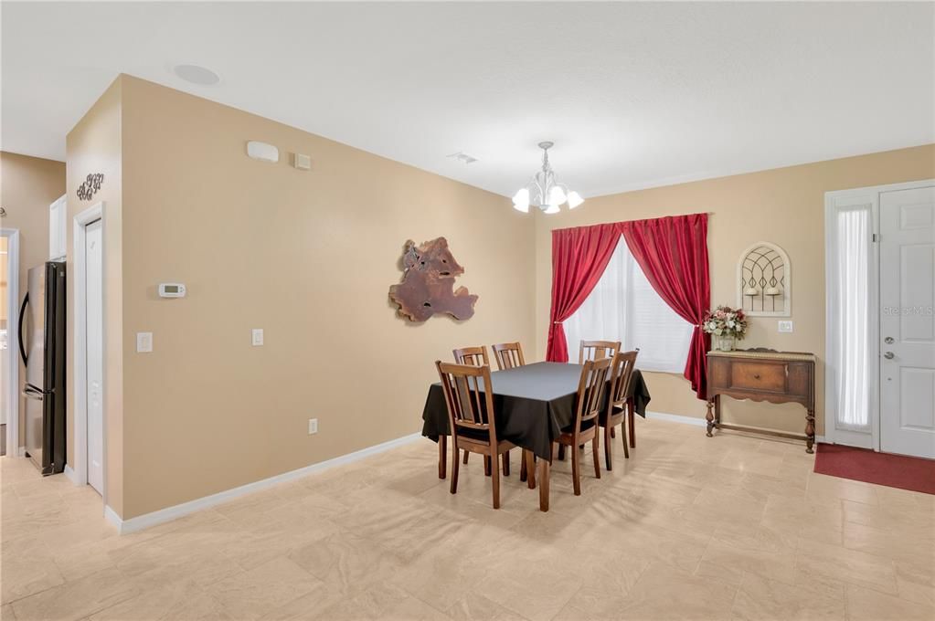 Active With Contract: $425,000 (4 beds, 2 baths, 1898 Square Feet)