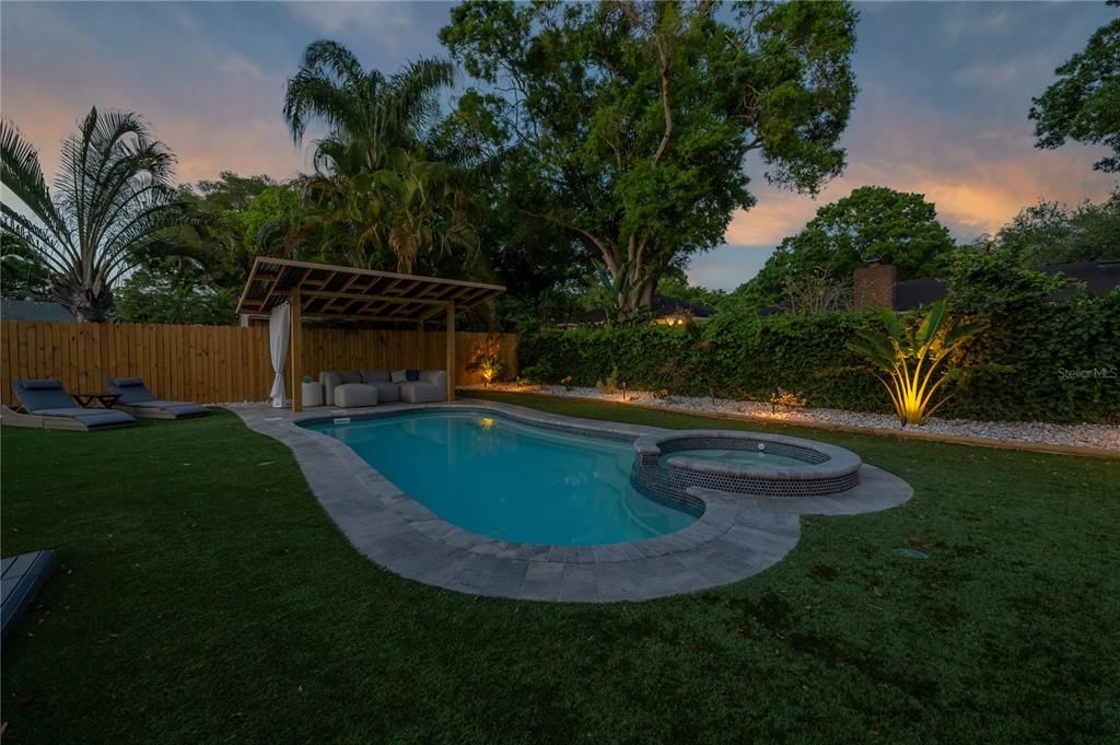 Recently Sold: $1,450,000 (4 beds, 3 baths, 2376 Square Feet)