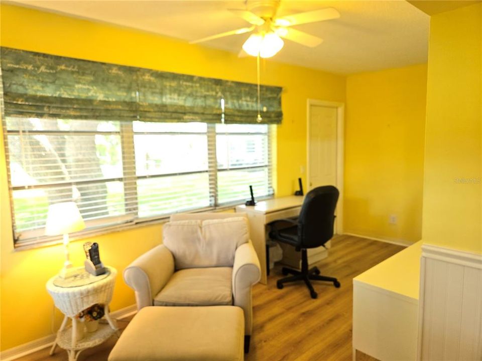 For Sale: $145,000 (2 beds, 2 baths, 1304 Square Feet)