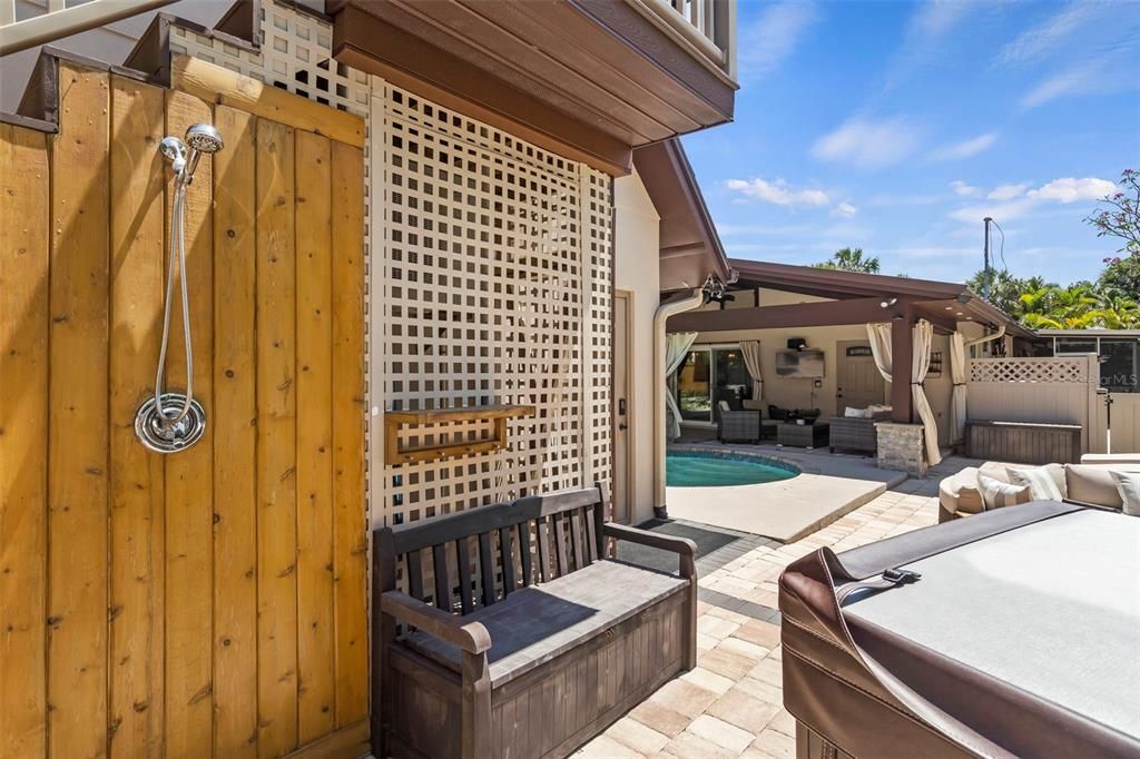 Outdoor shower and hottub