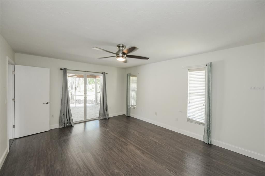 Active With Contract: $2,695 (3 beds, 2 baths, 2270 Square Feet)