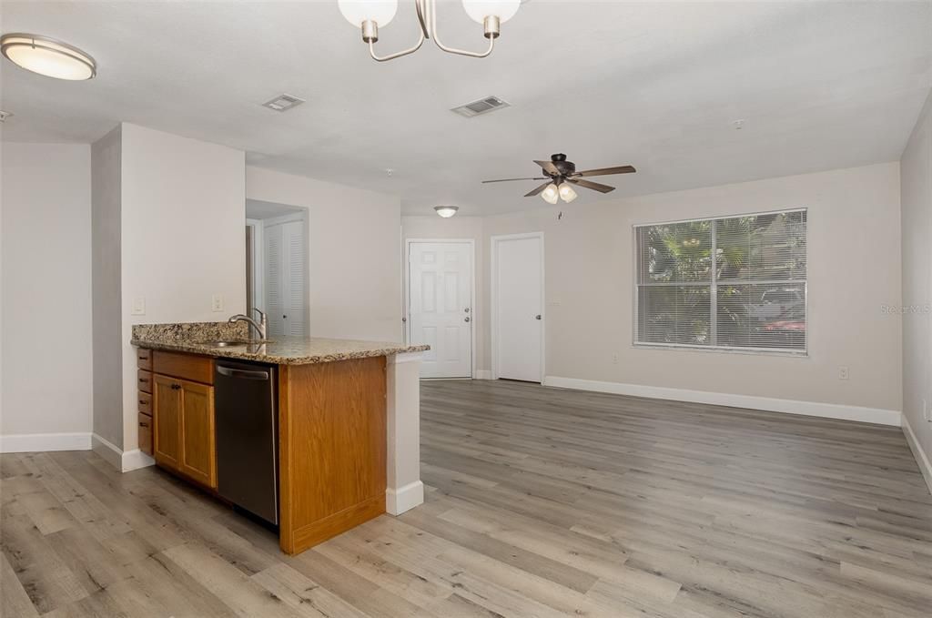 For Rent: $1,545 (2 beds, 2 baths, 982 Square Feet)