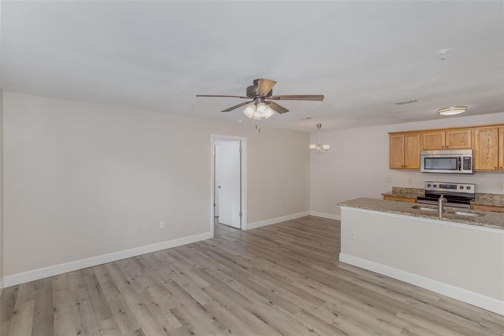 For Rent: $1,545 (2 beds, 2 baths, 982 Square Feet)