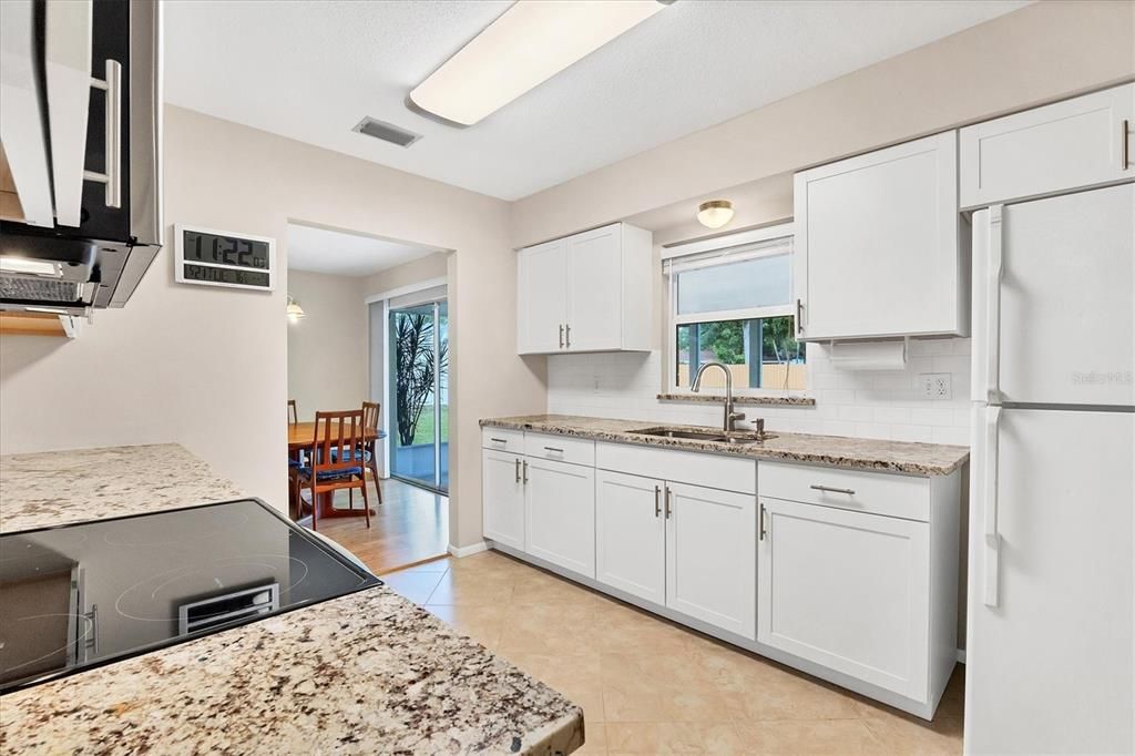 For Sale: $459,000 (2 beds, 2 baths, 1143 Square Feet)