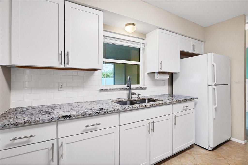 For Sale: $459,000 (2 beds, 2 baths, 1143 Square Feet)