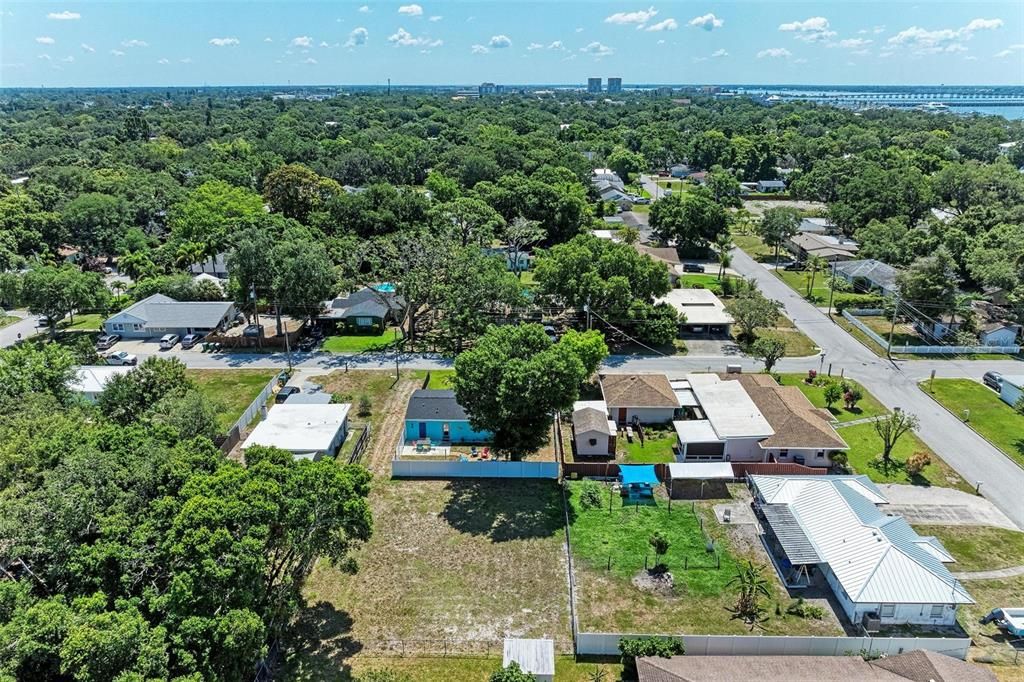 Active With Contract: $470,000 (3 beds, 2 baths, 1022 Square Feet)