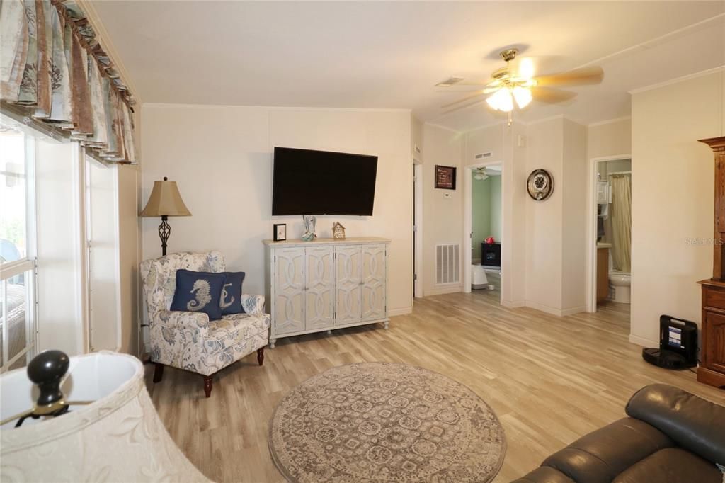 For Sale: $247,000 (3 beds, 2 baths, 1426 Square Feet)