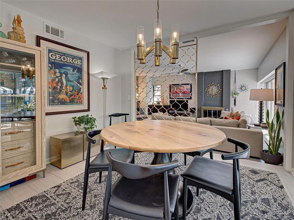 Active With Contract: $750,000 (3 beds, 2 baths, 2180 Square Feet)