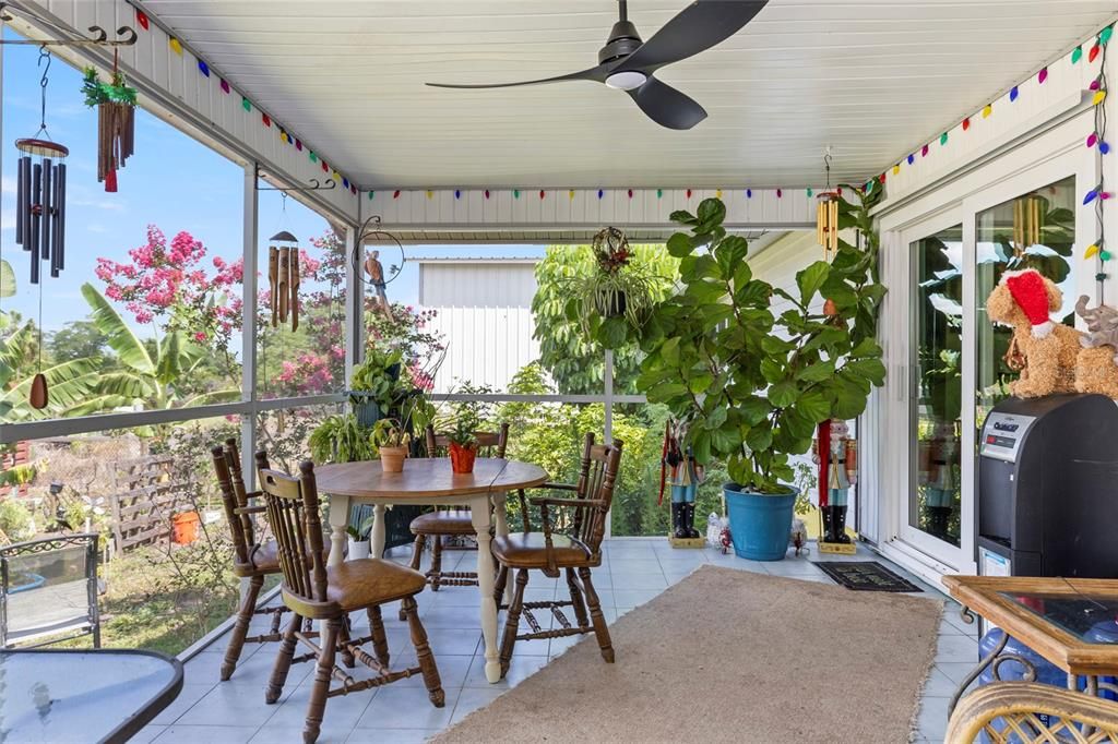 For Sale: $445,000 (3 beds, 2 baths, 1408 Square Feet)