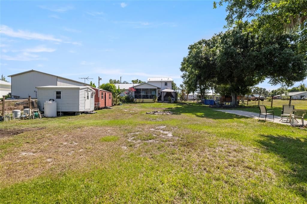 For Sale: $445,000 (3 beds, 2 baths, 1408 Square Feet)