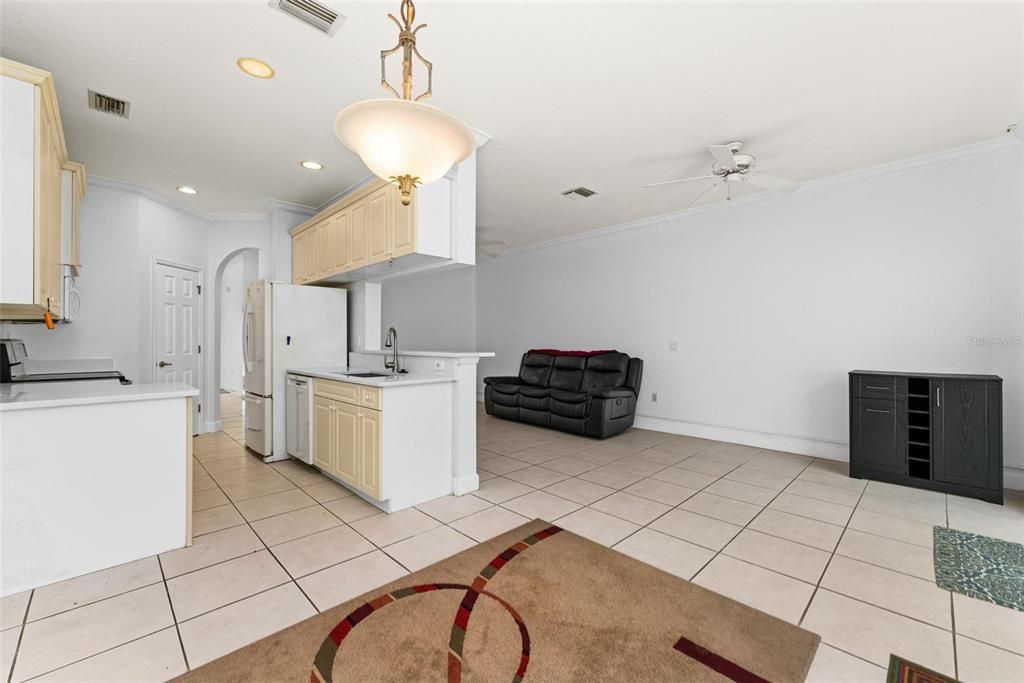 For Sale: $424,900 (3 beds, 2 baths, 1724 Square Feet)