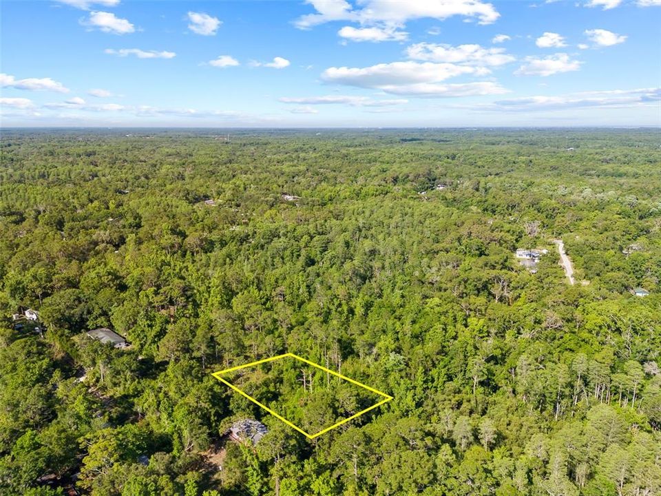 На продажу: $40,000 (0.35 acres)