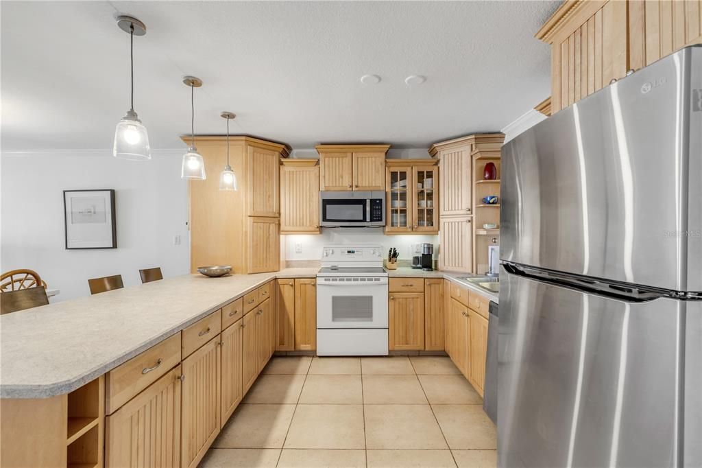 Recently Sold: $1,049,000 (2 beds, 2 baths, 1300 Square Feet)