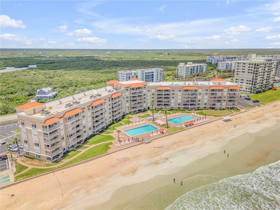 Recently Sold: $1,049,000 (2 beds, 2 baths, 1300 Square Feet)