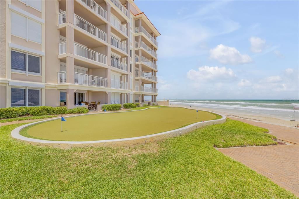 Recently Sold: $1,049,000 (2 beds, 2 baths, 1300 Square Feet)