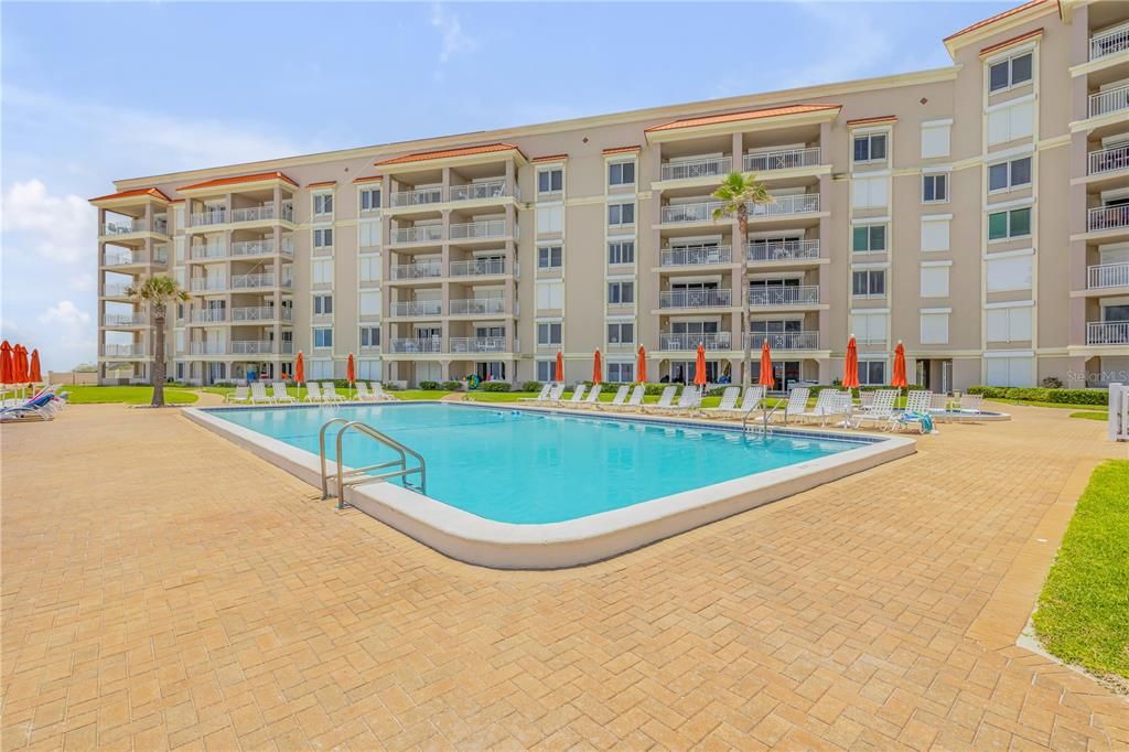 Recently Sold: $1,049,000 (2 beds, 2 baths, 1300 Square Feet)