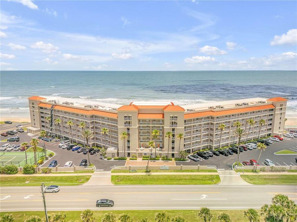 Recently Sold: $1,049,000 (2 beds, 2 baths, 1300 Square Feet)