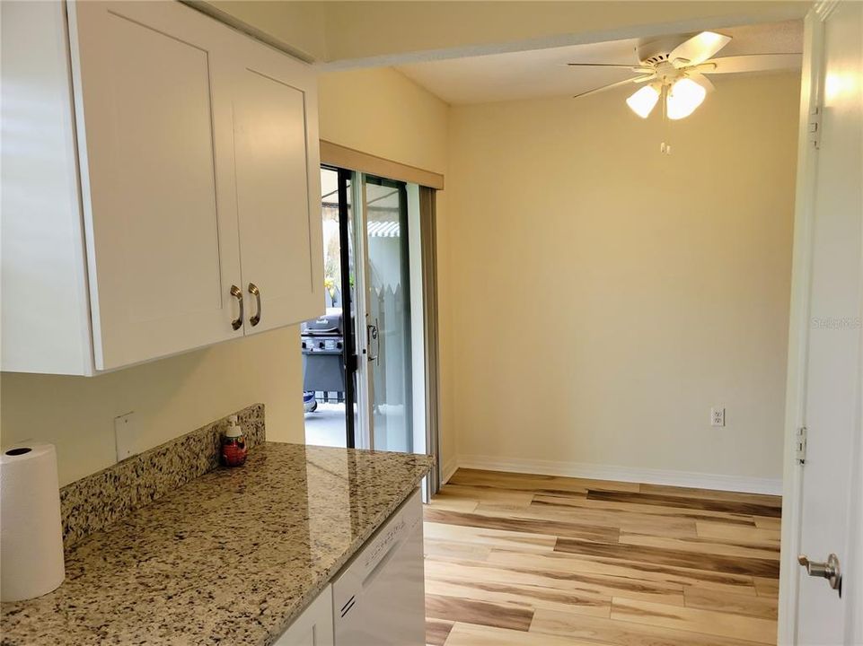 For Sale: $178,500 (1 beds, 1 baths, 720 Square Feet)