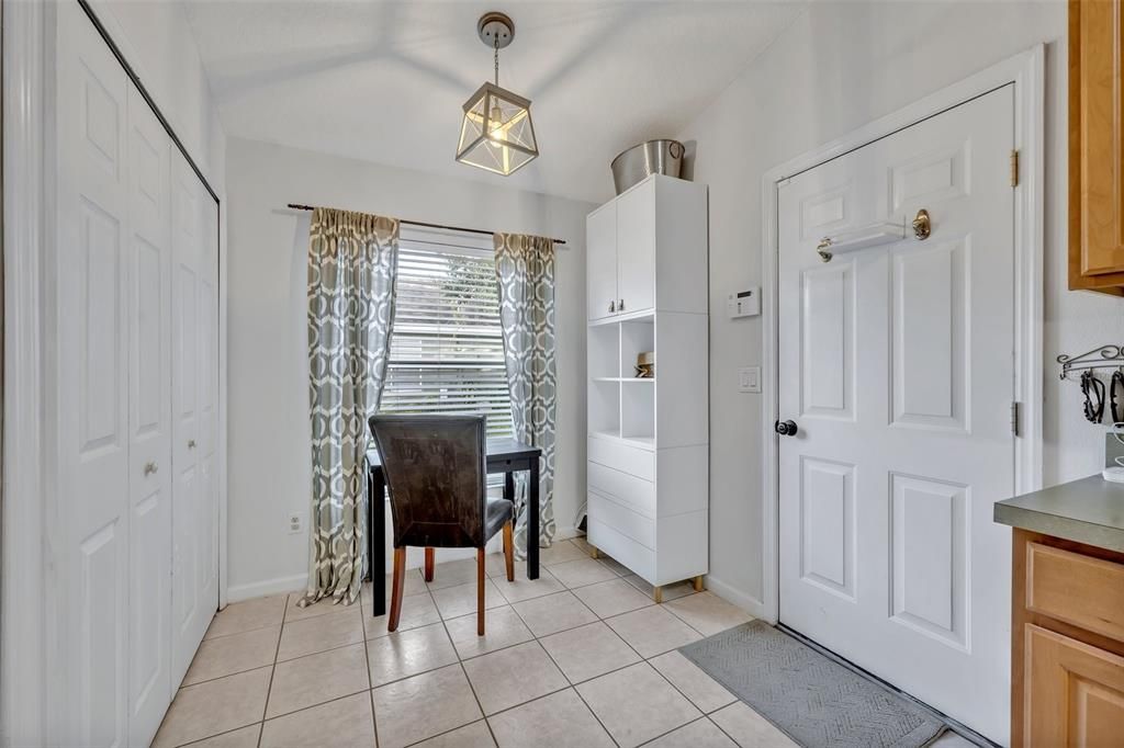 Active With Contract: $419,900 (4 beds, 2 baths, 1684 Square Feet)