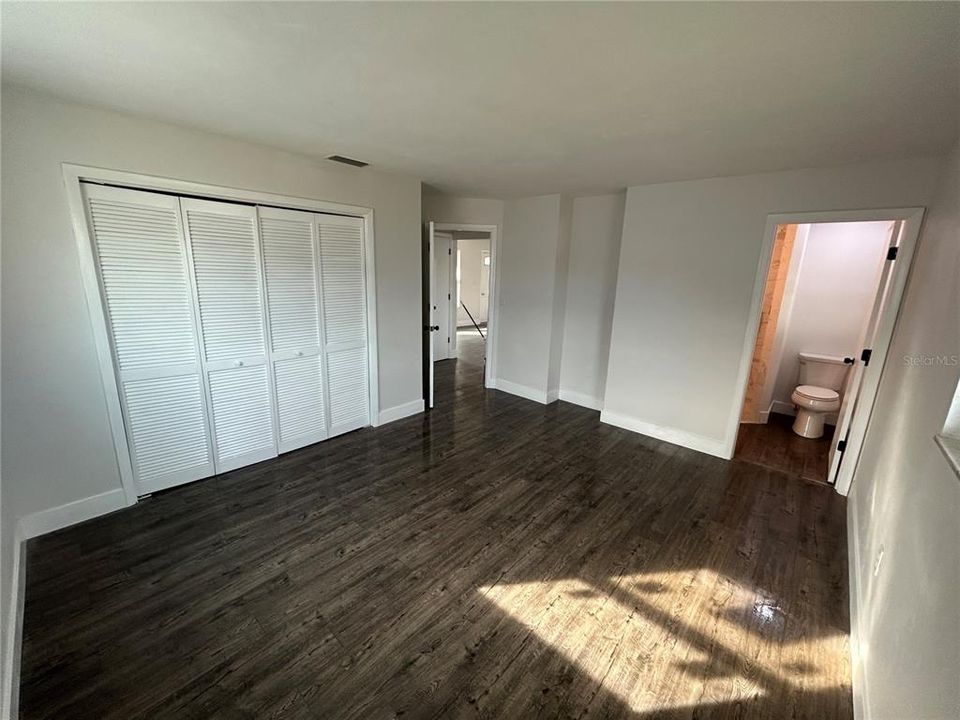 Recently Rented: $1,800 (2 beds, 2 baths, 981 Square Feet)