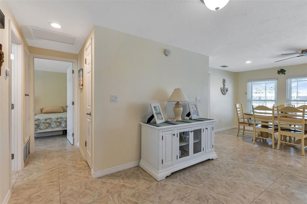 Active With Contract: $485,000 (2 beds, 2 baths, 1288 Square Feet)