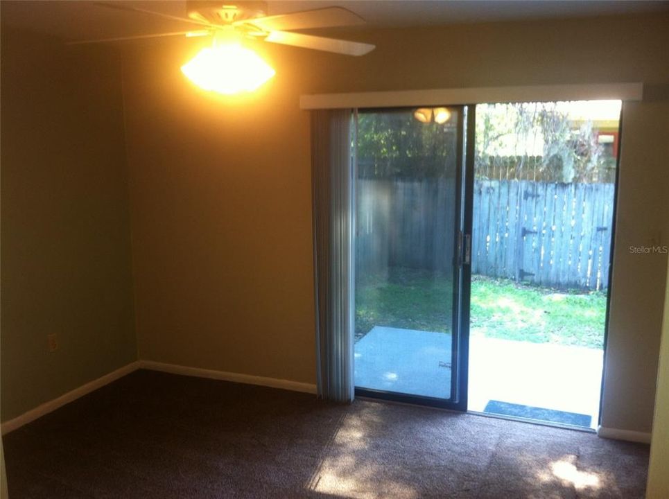 For Rent: $1,250 (2 beds, 2 baths, 907 Square Feet)