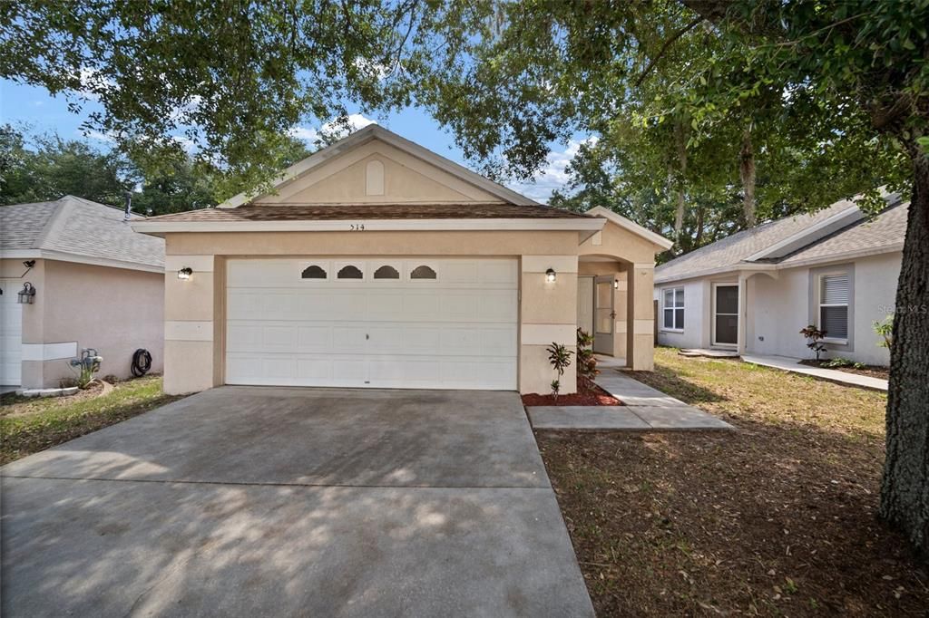 For Sale: $340,000 (3 beds, 2 baths, 1283 Square Feet)