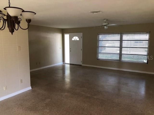 For Rent: $2,200 (3 beds, 2 baths, 1330 Square Feet)