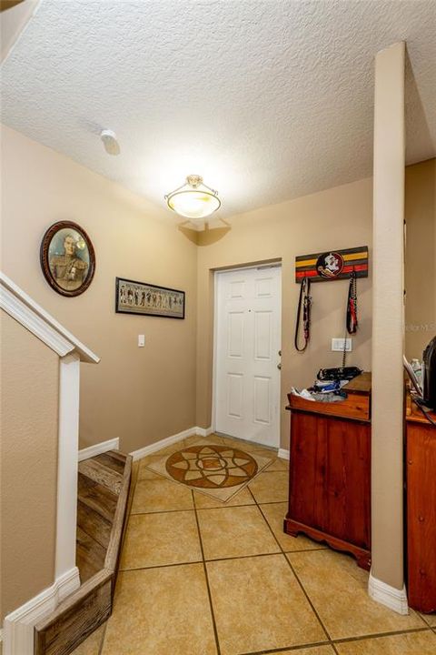 For Sale: $254,900 (2 beds, 2 baths, 1144 Square Feet)