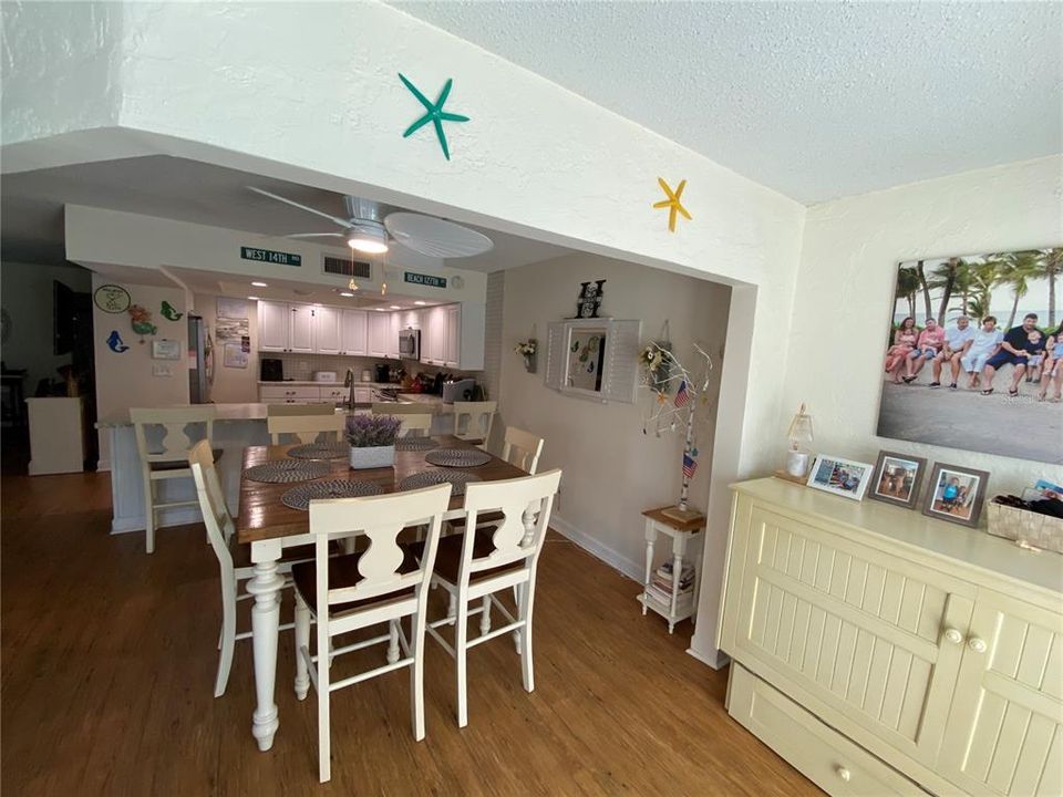 For Sale: $289,500 (3 beds, 2 baths, 1820 Square Feet)