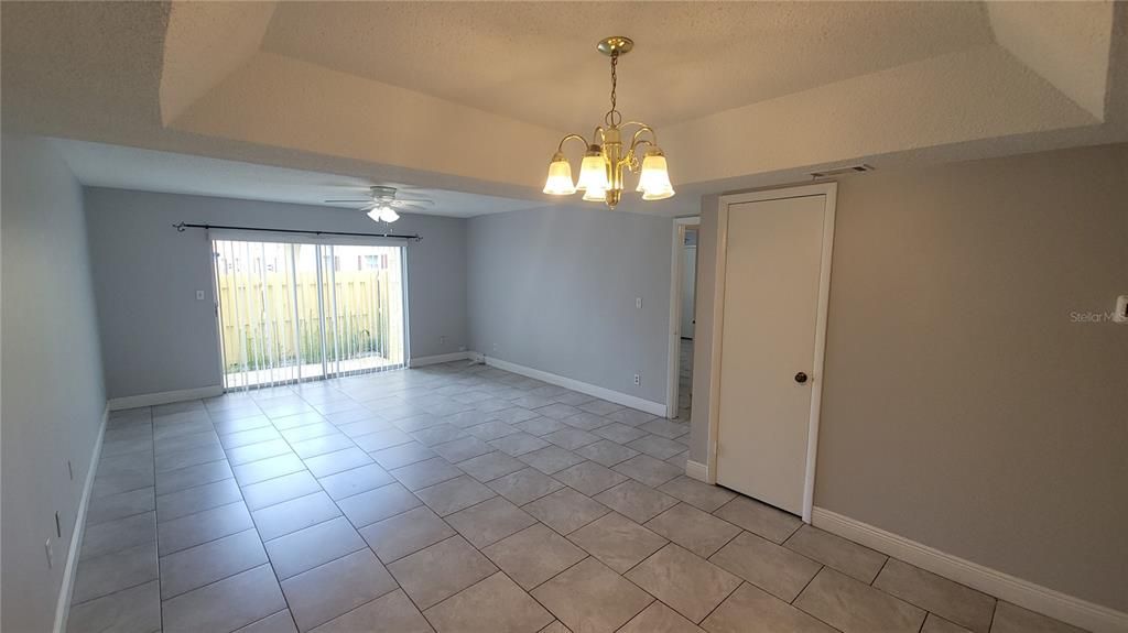 For Rent: $2,025 (3 beds, 2 baths, 1588 Square Feet)