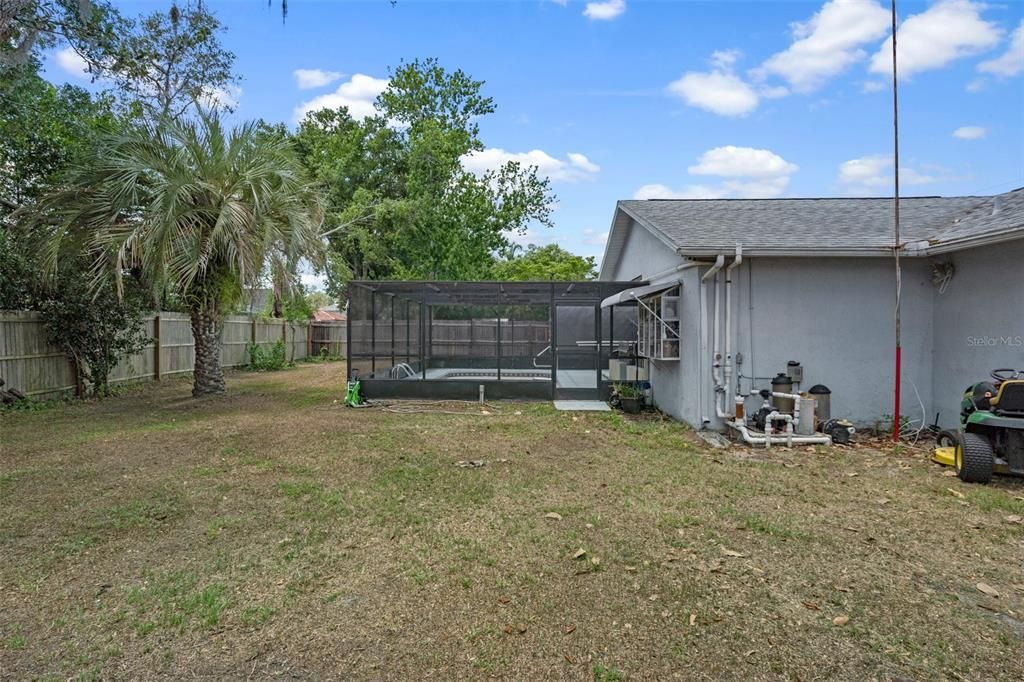 Active With Contract: $249,900 (2 beds, 2 baths, 1410 Square Feet)