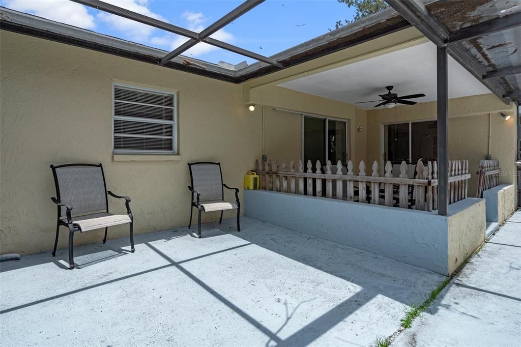 Active With Contract: $249,900 (2 beds, 2 baths, 1410 Square Feet)