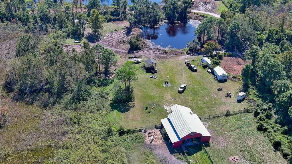 На продажу: $775,000 (19.95 acres)