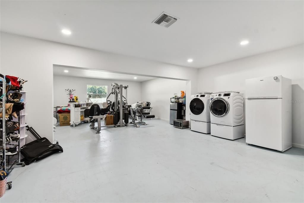 Laundry/Bonus room