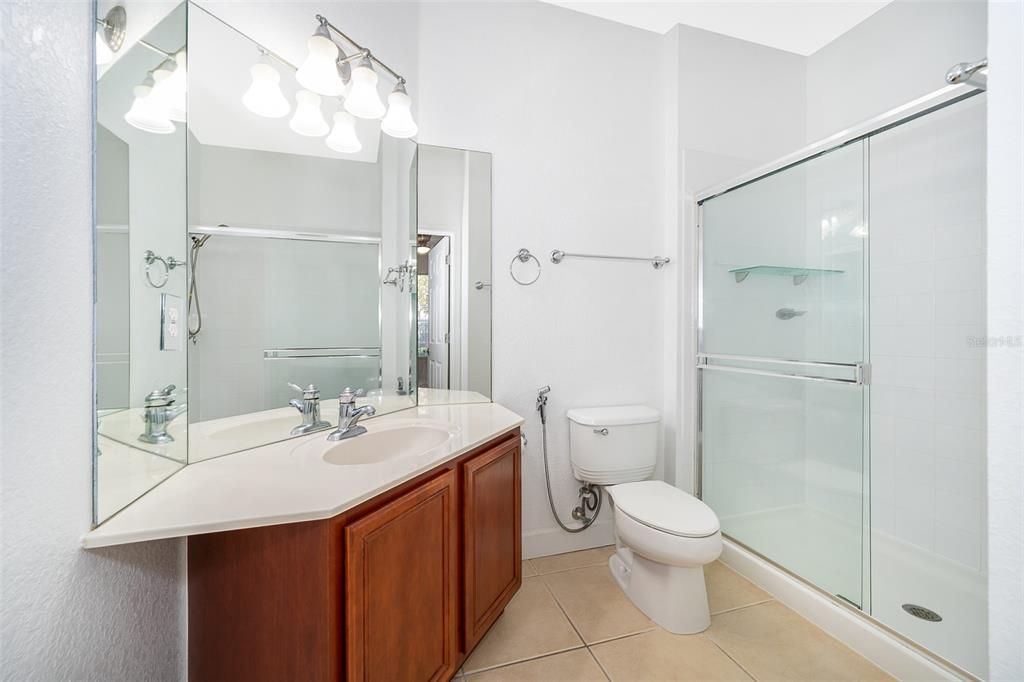 Active With Contract: $1,875 (2 beds, 2 baths, 1112 Square Feet)