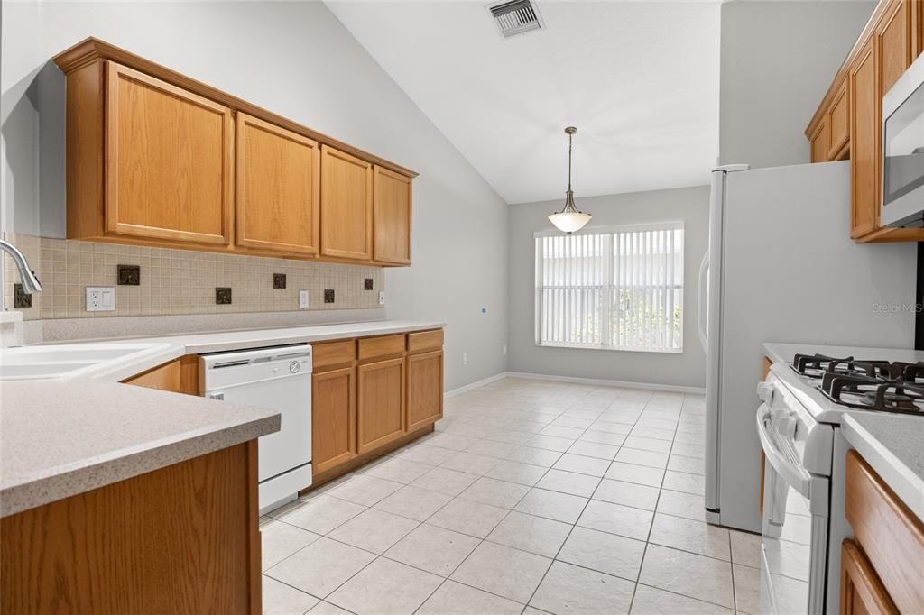 For Sale: $409,900 (3 beds, 2 baths, 1796 Square Feet)